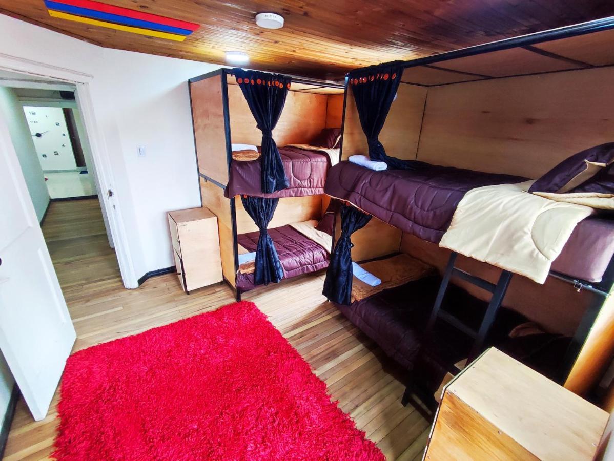 Baruch Capsula Hotel Bogotá Eksteriør billede