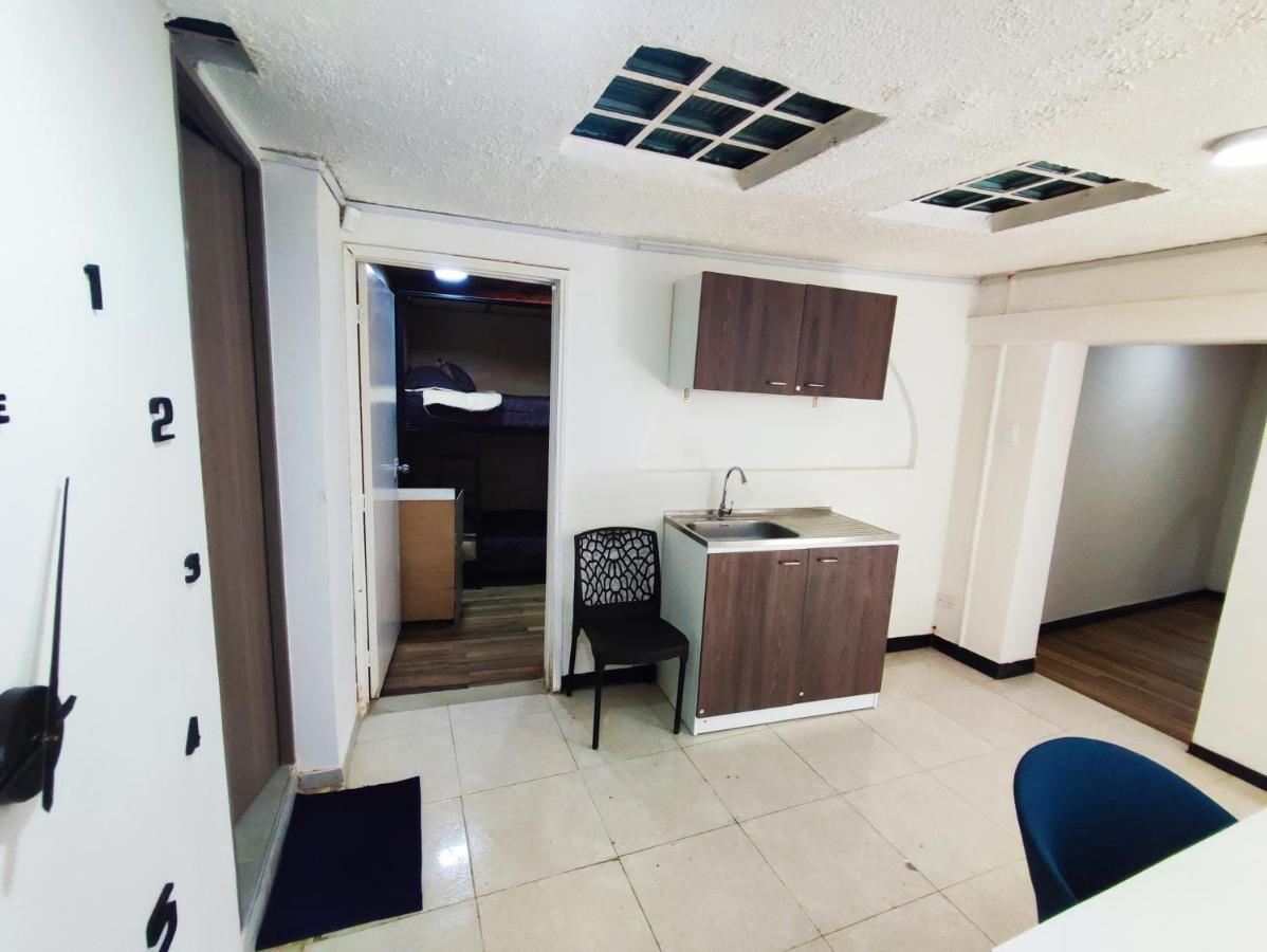 Baruch Capsula Hotel Bogotá Eksteriør billede